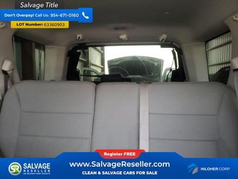 Used 2011 Ford Escape XLT w/ Class II Trailer Tow Pkg image 4