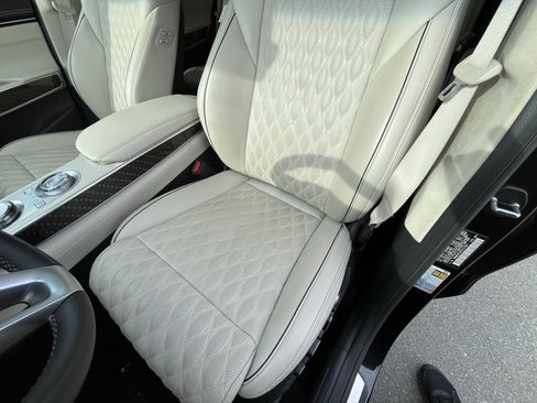 Used 2023 Genesis GV70 3.5T Sport w/ Sport Prestige Package image 16