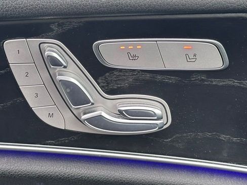 Certified 2018 Mercedes-Benz E 300 4MATIC image 22