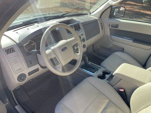 Used 2011 Ford Escape XLT w/ 203A Rapid Spec Order Code image 11