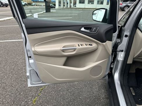 Used 2013 Ford C-MAX SE image 11