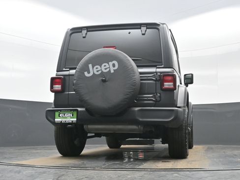 Used 2024 Jeep Wrangler Sport S image 26