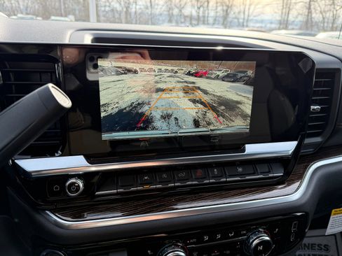 New 2026 GMC Sierra 1500 SLE w/ Max Trailering Package image 34