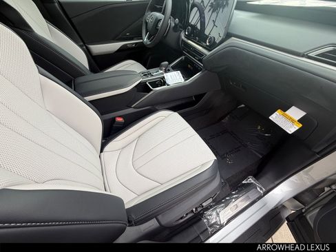 New 2026 Lexus TX 500h AWD image 24