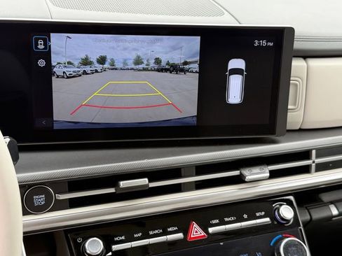 Used 2025 Hyundai Santa Fe SEL FWD image 20