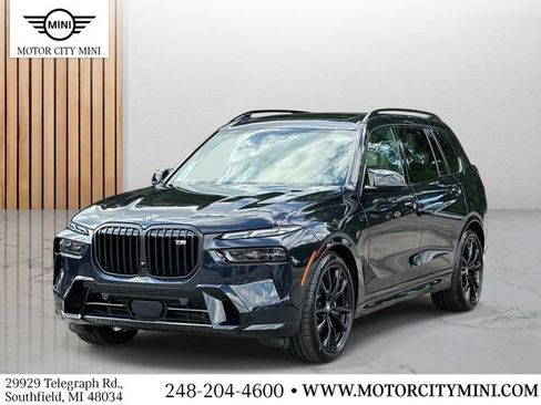Used 2025 BMW X7 M60i AWD/4WD image 8