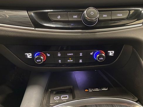 Used 2023 Buick Enclave Essence w/ Experience Buick Package AWD/4WD image 20