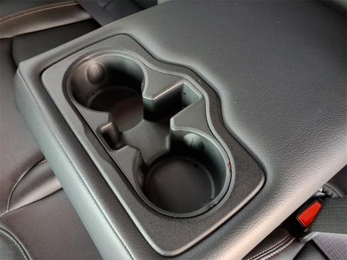 Used 2022 Jeep Compass Limited image 33