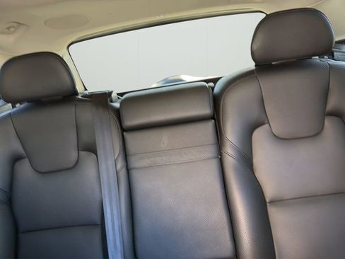 Used 2018 Volvo XC60 T5 Inscription w/ Convenience Package image 11
