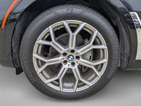 Used 2020 BMW X7 xDrive40i w/ Premium Package image 25