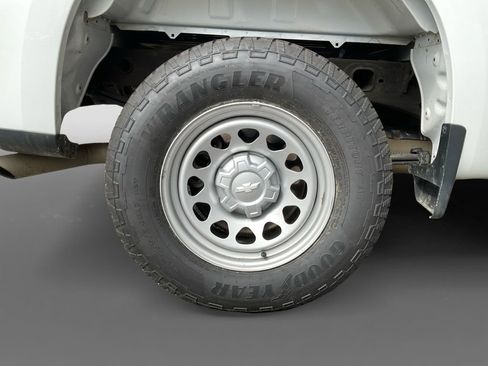 Used 2022 Chevrolet Silverado 1500 W/T w/ WT Value Package image 10