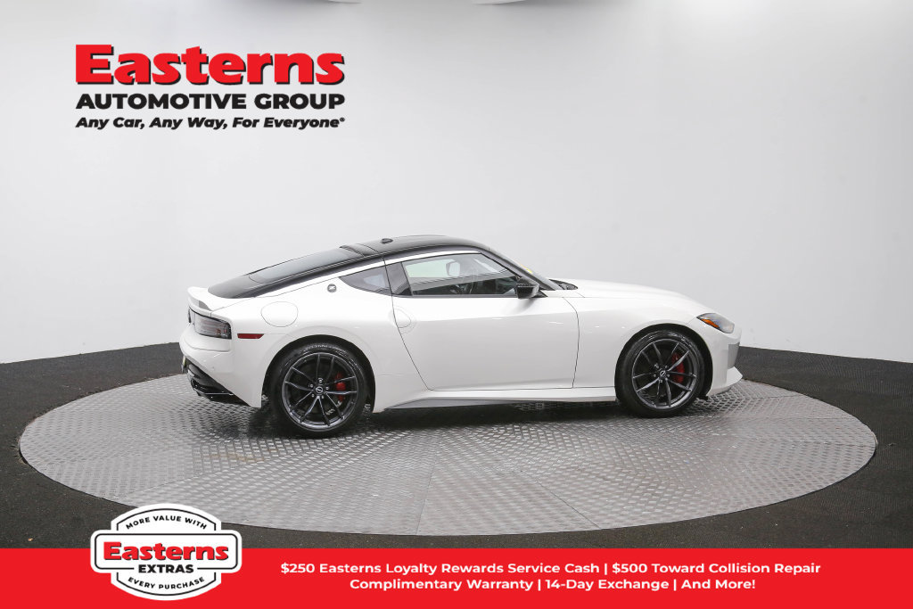 Used 2025 Nissan Z Performance w/ Floor Mat Package RWD image 42