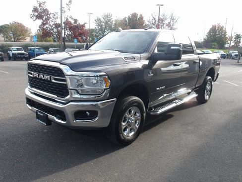 Used 2023 RAM 2500 Big Horn w/ Level 1 Equipment Group image 4