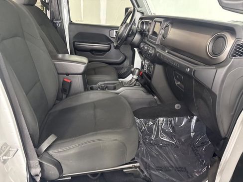 Used 2020 Jeep Wrangler Unlimited Sport S image 23