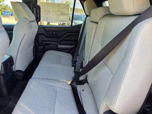New 2026 Toyota 4Runner SR5 AWD/4WD image 29