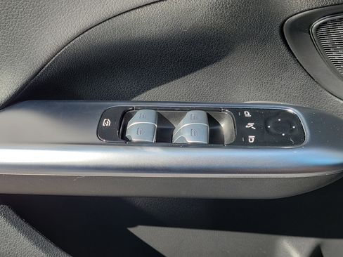 Used 2023 Mercedes-Benz C 300 Sedan w/ Exclusive Trim Package image 28