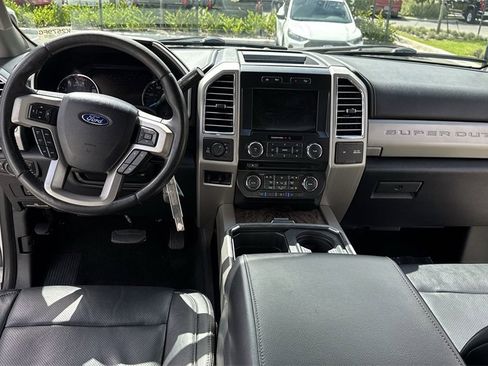 Used 2017 Ford F350 Lariat w/ Chrome Package image 37