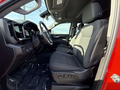 Used 2022 Chevrolet Silverado 1500 LT image 12