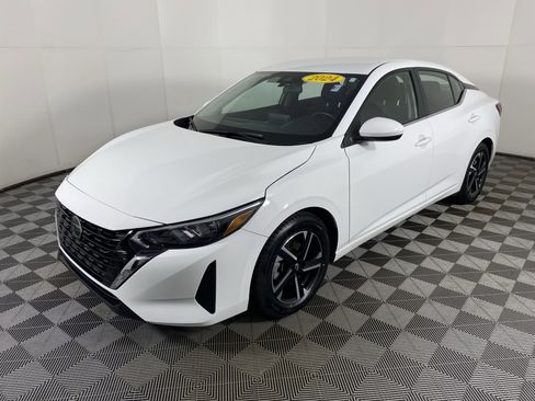 Used 2024 Nissan Sentra SV image 10