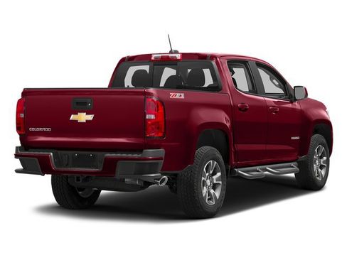 Used 2018 Chevrolet Colorado Z71 image 2