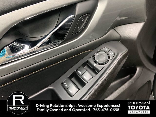 Used 2021 Chevrolet Traverse RS FWD image 12