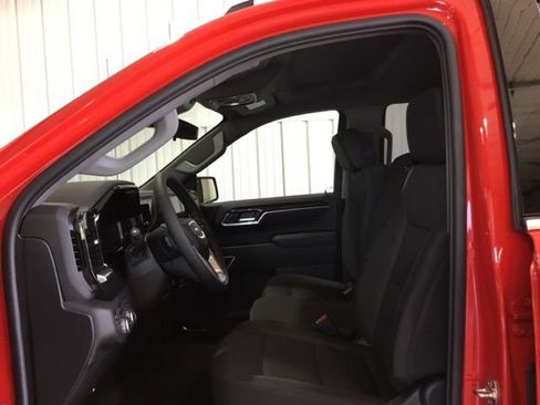 New 2026 GMC Sierra 1500 SLE image 30
