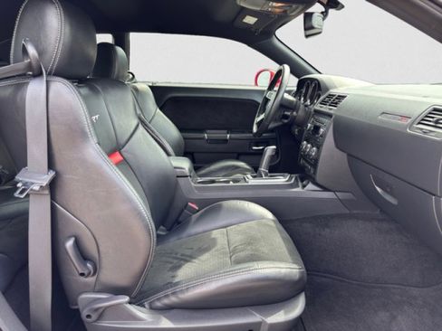 Used 2009 Dodge Challenger SRT8 image 18