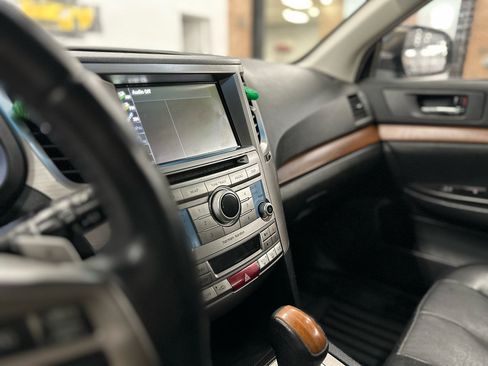 Used 2014 Subaru Outback 2.5i Limited image 22