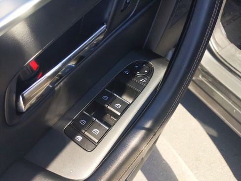 Used 2024 MAZDA CX-90 3.3 Turbo w/ Preferred Plus image 15