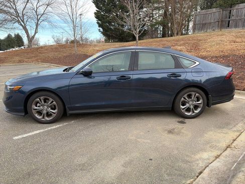 Certified 2024 Honda Accord EX image 4