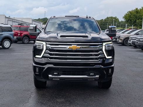 Used 2024 Chevrolet Silverado 2500 High Country w/ High Country Premium Package AWD/4WD image 7