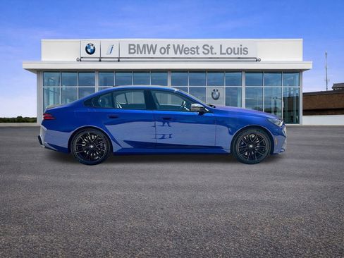 New 2026 BMW M5 Base w/ Carbon Package image 9