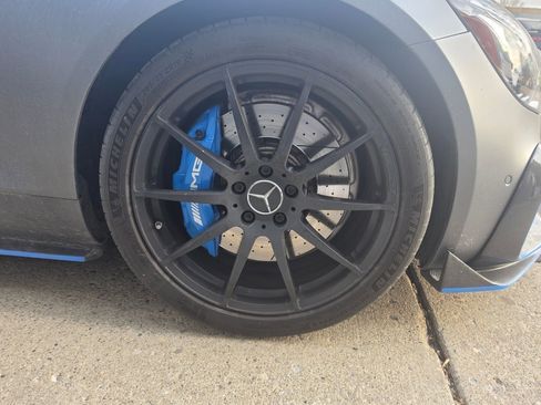 Used 2017 Mercedes-Benz AMG GT Coupe image 4