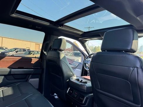 Used 2022 Ford F150 Lariat w/ Equipment Group 502A High image 44