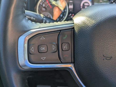 Used 2024 RAM 1500 Laramie AWD/4WD image 15