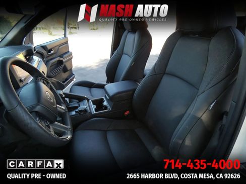 Used 2025 Toyota Tacoma TRD Sport AWD/4WD image 61