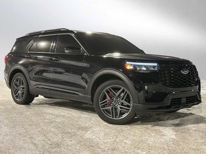 Used 2025 Ford Explorer ST