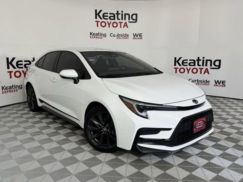 Certified 2023 Toyota Corolla SE FWD image 3