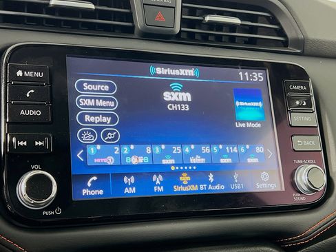 New 2025 Nissan Versa SR w/ Trunk Package image 7