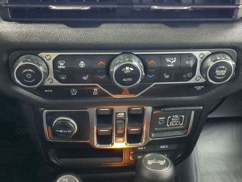 Certified 2025 Jeep Wrangler Unlimited Sport AWD/4WD image 25