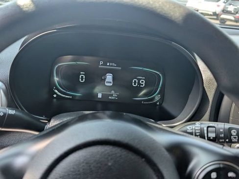 Used 2024 Kia Soul LX w/ Option Group 015 FWD image 18