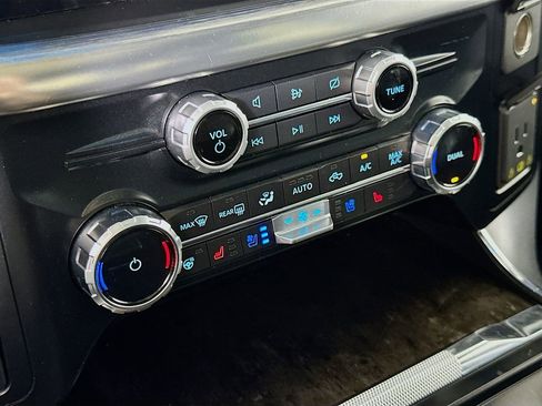 Used 2023 Ford F150 Lariat image 28