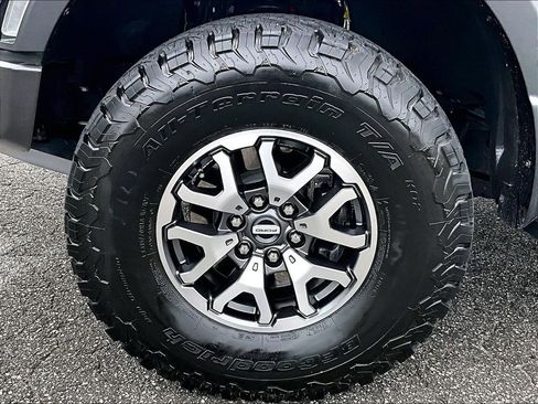 Used 2022 Ford F150 Raptor image 12