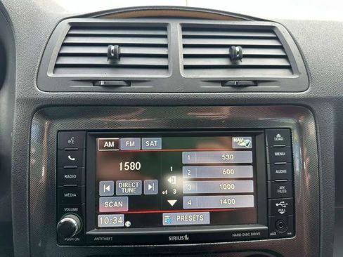 Used 2013 Dodge Challenger SXT Plus image 30