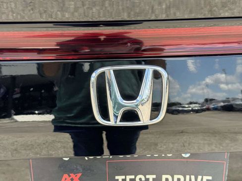 Used 2025 Honda Civic Sport image 16