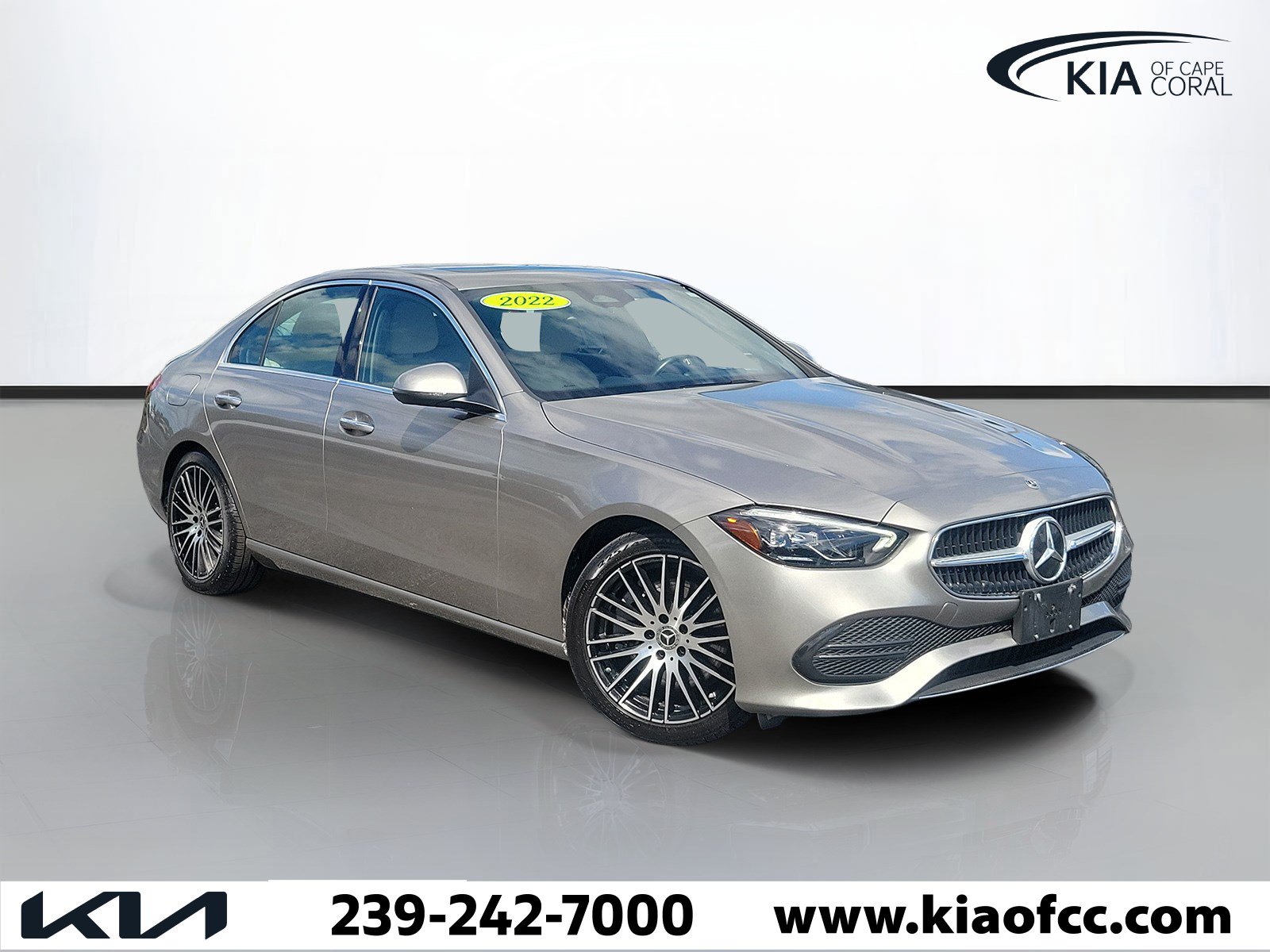 Used 2022 Mercedes-Benz C 300 4MATIC Sedan image 1