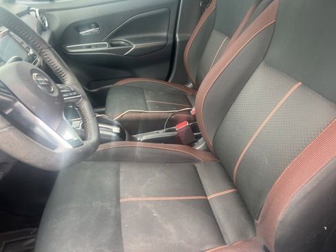 Used 2020 Nissan Versa SR w/ Convenience Package image 7