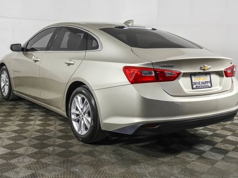 Used 2016 Chevrolet Malibu LT image 16