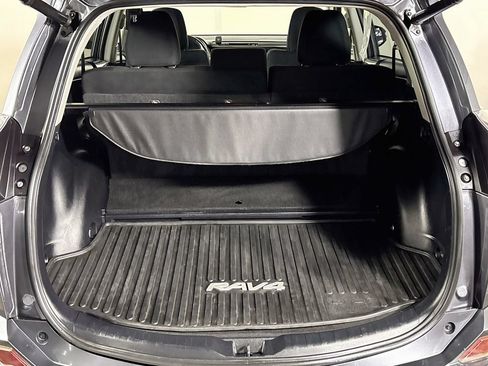Used 2017 Toyota RAV4 XLE w/ All Weather Liner Package AWD/4WD image 21