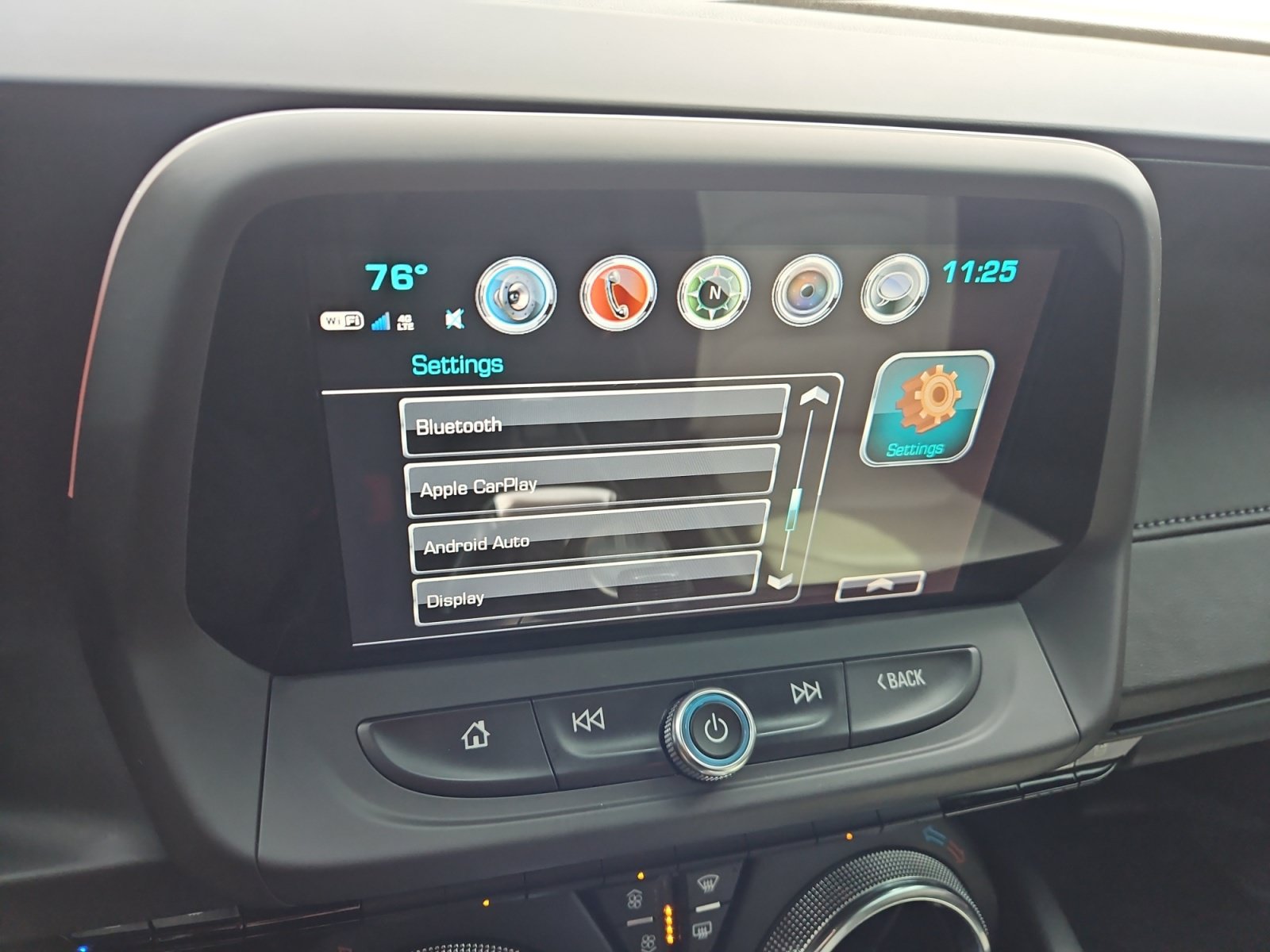 Used 2018 Chevrolet Camaro SS RWD image 18
